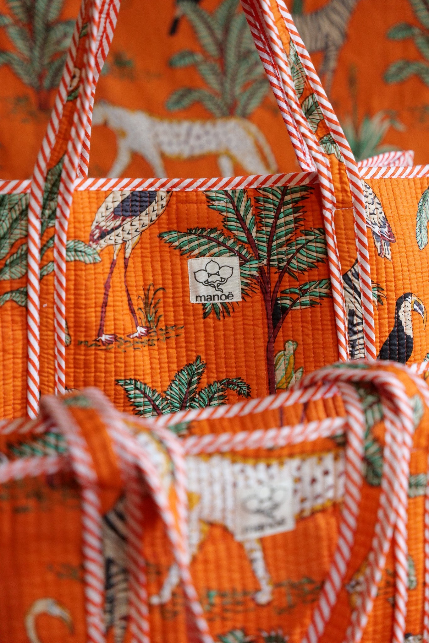 Les grands tote bags
