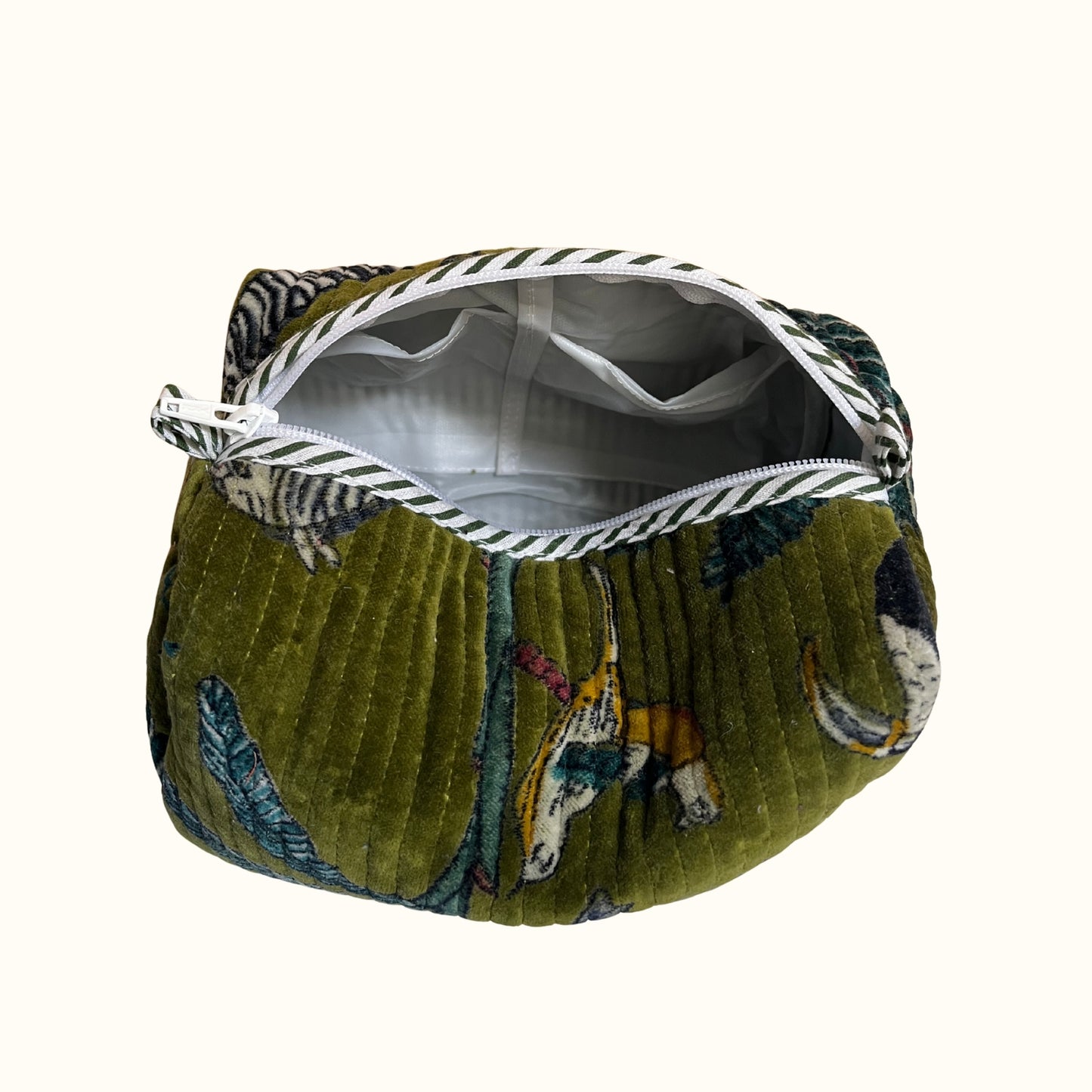 Trousse de toilette en velours matelassé – "Green safari"