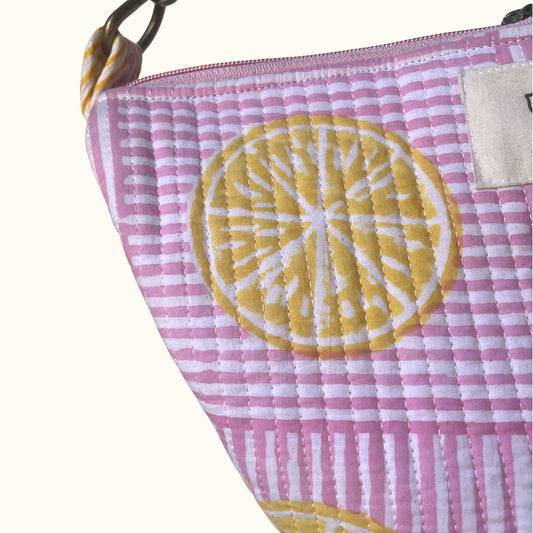 Sac demi-lune matelassé – "Sun and Lemonade "