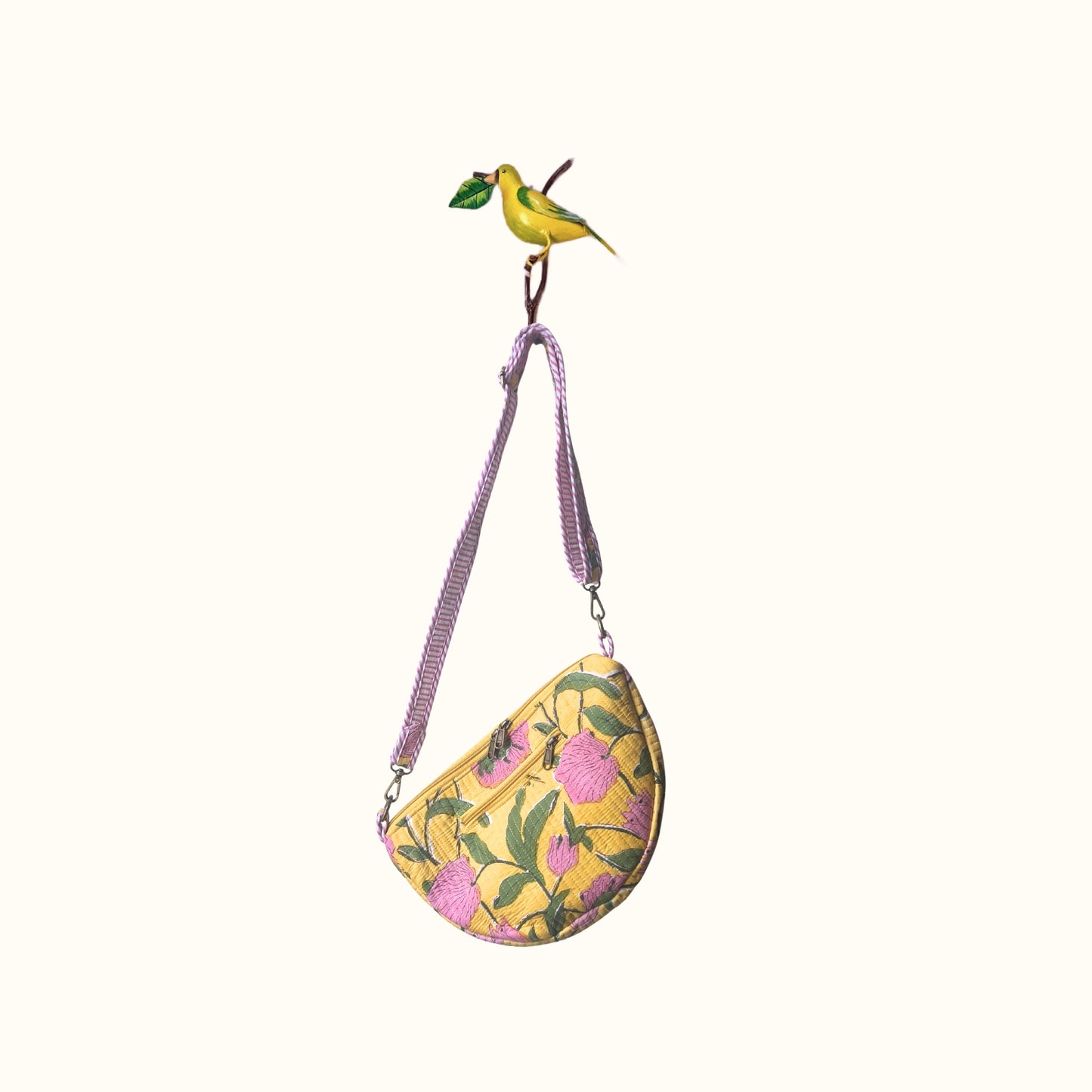 Sac demi-lune matelassé – "Sunny Bloom"