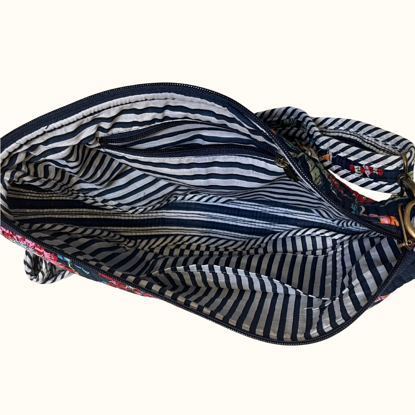 Sac demi-lune matelassé – "Indian moonlight  flowers"